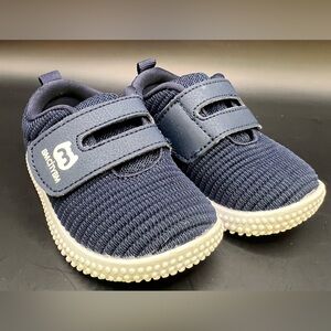 BMCityBM- Navy Kids Sneakers, Size: 4‎